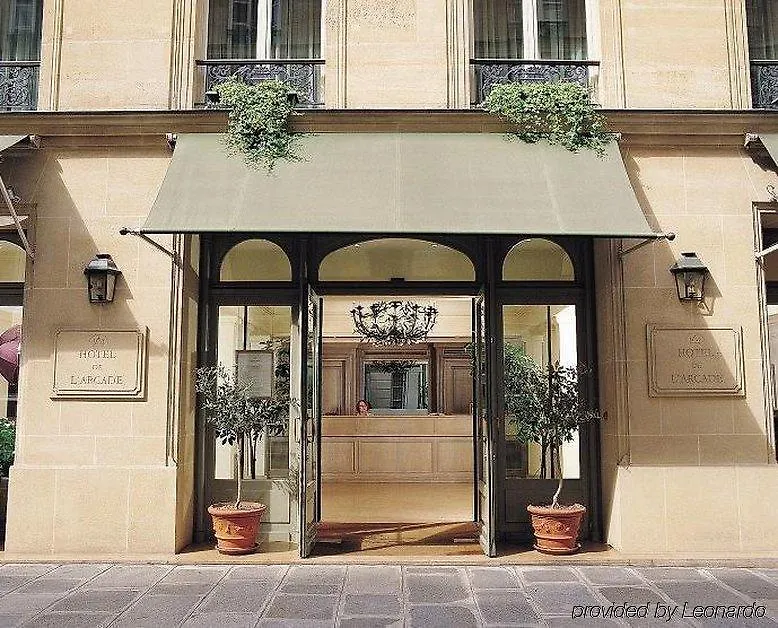 De L'arcade 3* Parijs