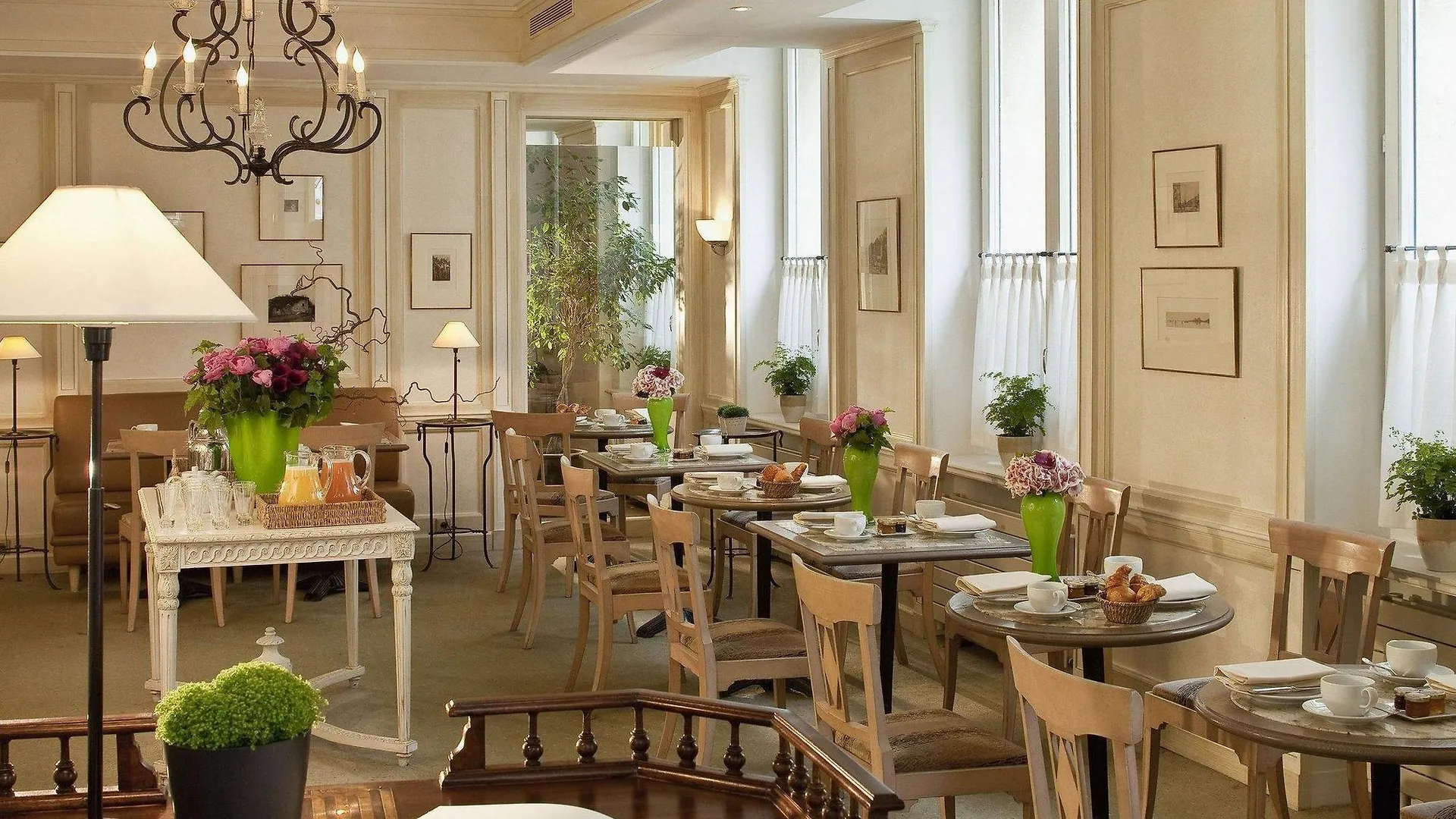 De L'arcade Otel Paris