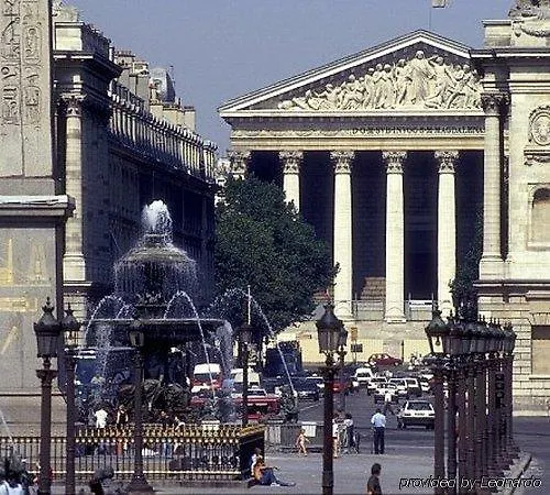 De L'arcade Otel 3*