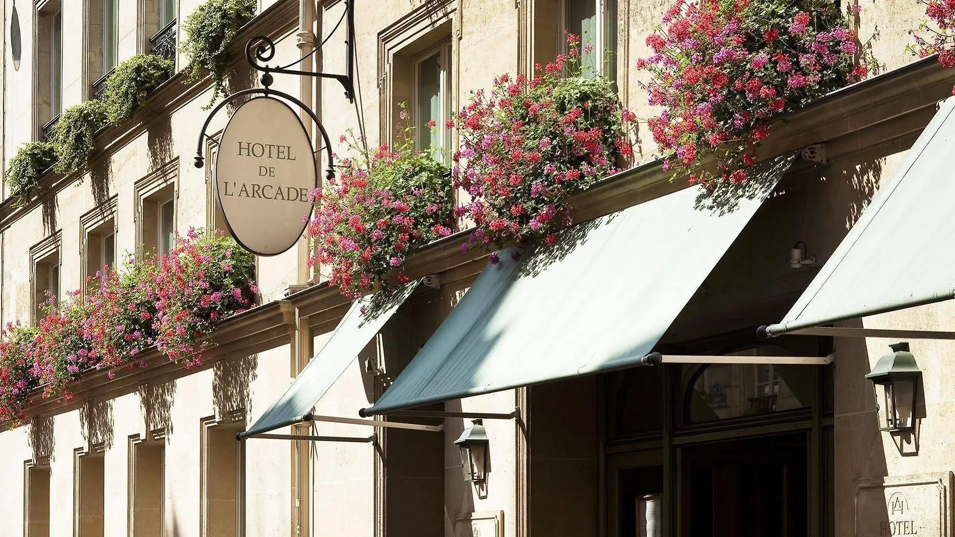 De L'arcade Otel